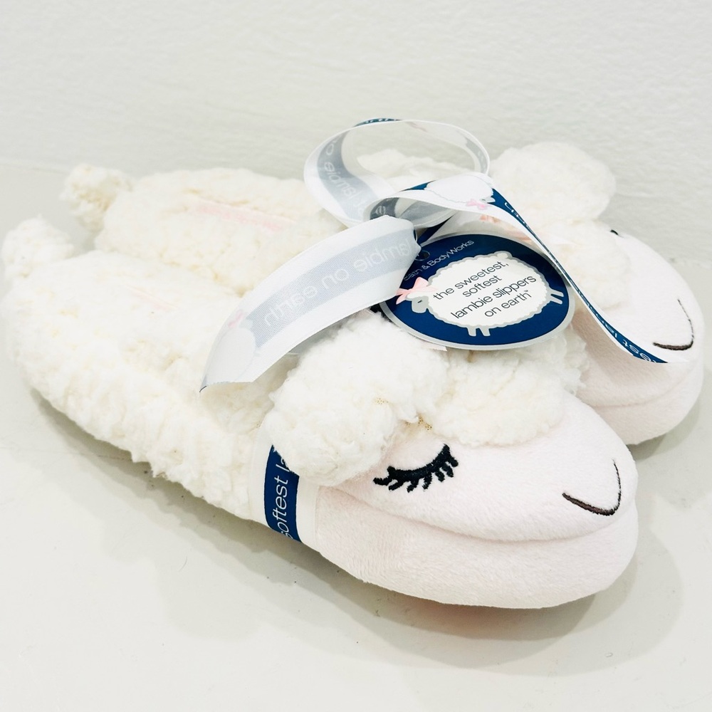 Rare B&BW Lambie Plush Slippers S/M